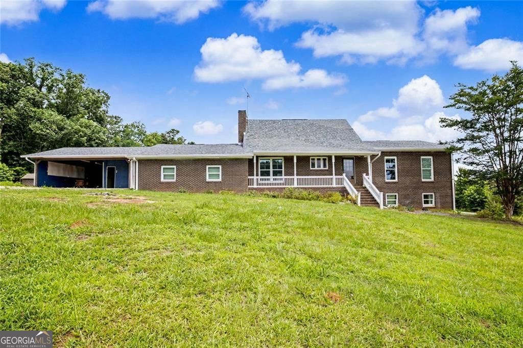 1605 Shackelford Road Property Photo 1