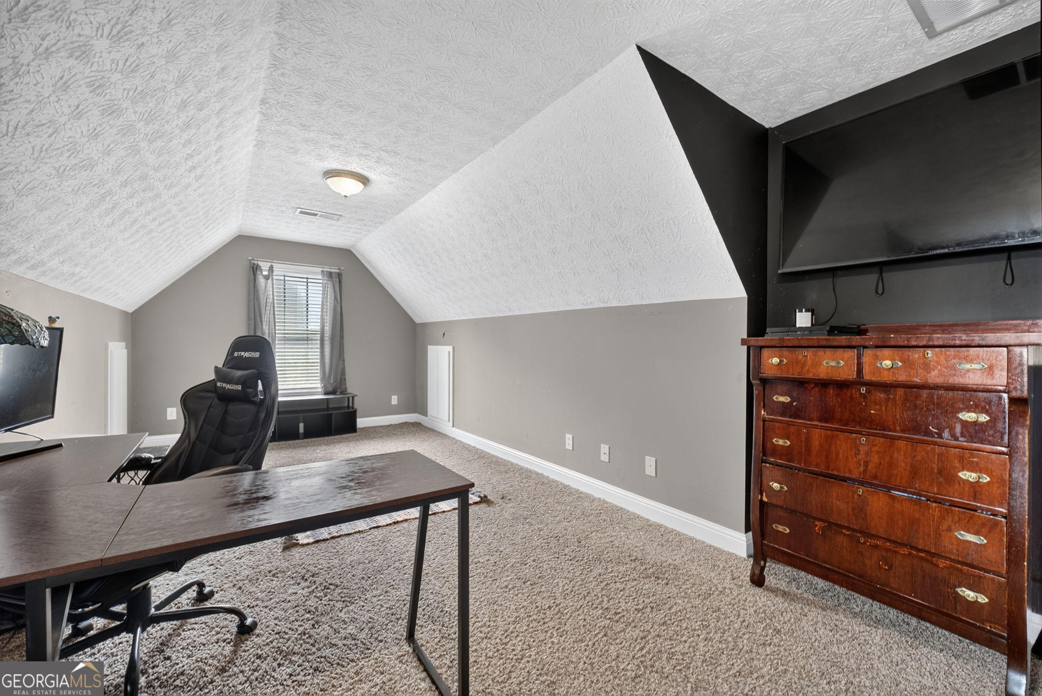 946 Golden Meadows Lane Property Photo 33