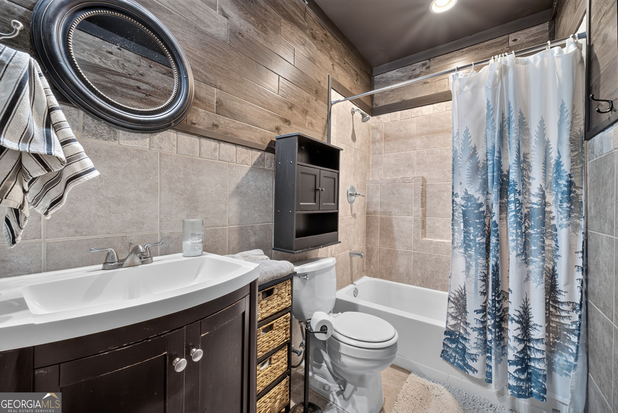 946 Golden Meadows Lane Property Photo 37