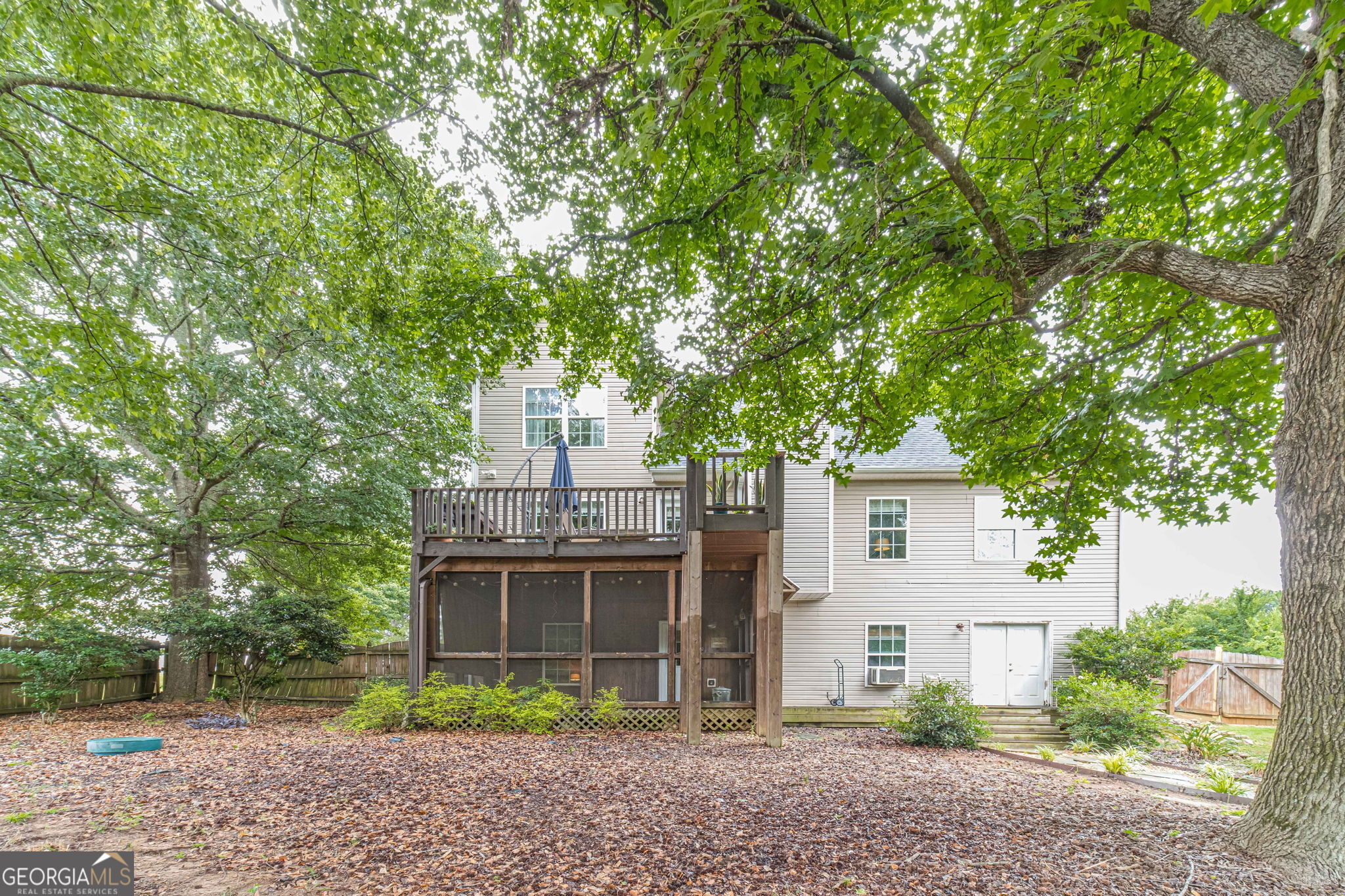 946 Golden Meadows Lane Property Photo 46