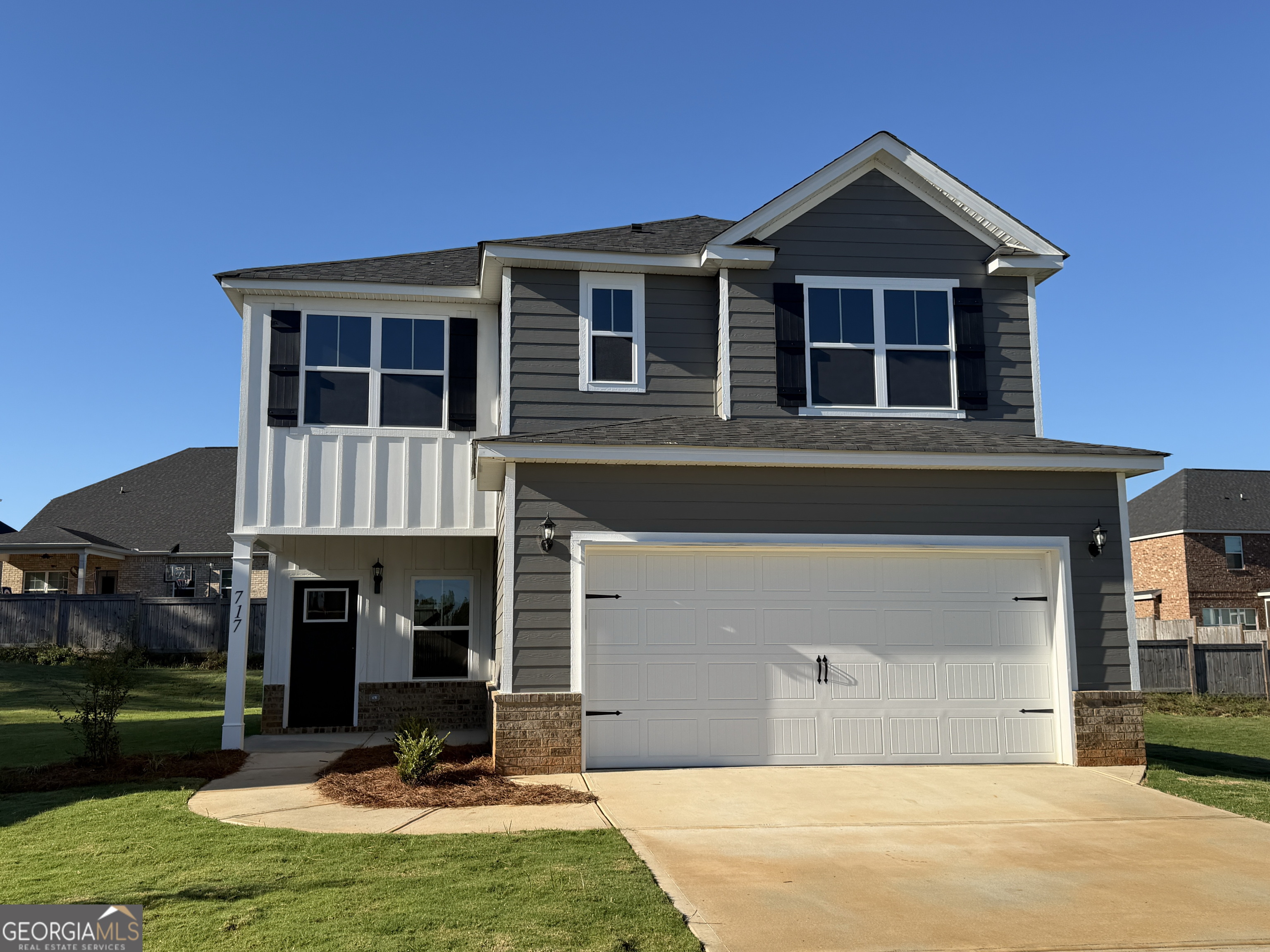 717 Lindsey Brooke Trace Property Photo 1