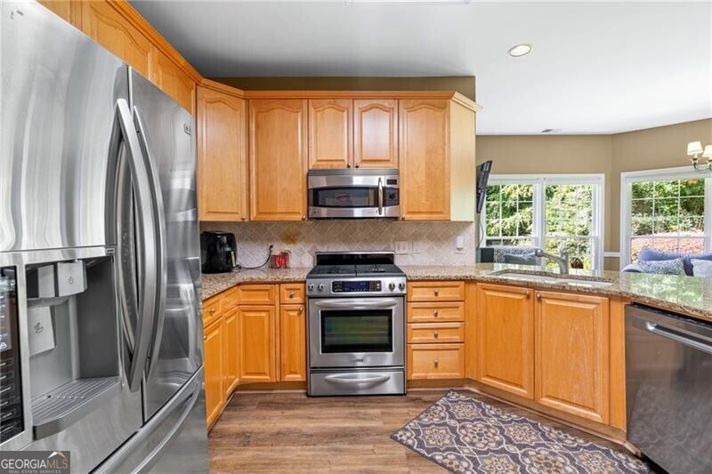 140 Graystone Terrace Property Photo 13