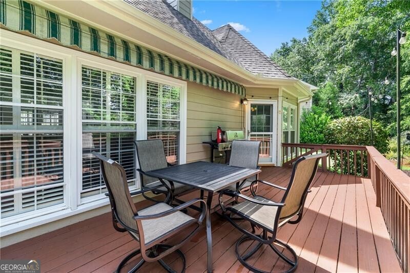 140 Graystone Terrace Property Photo 33
