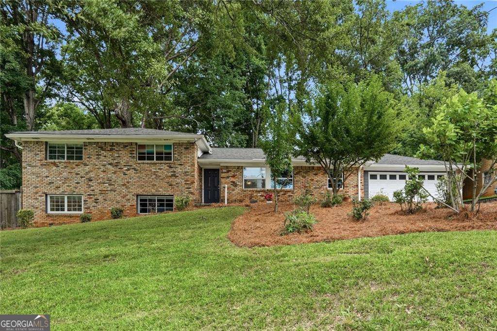 1720 Mary Lou Lane Se Property Photo 1