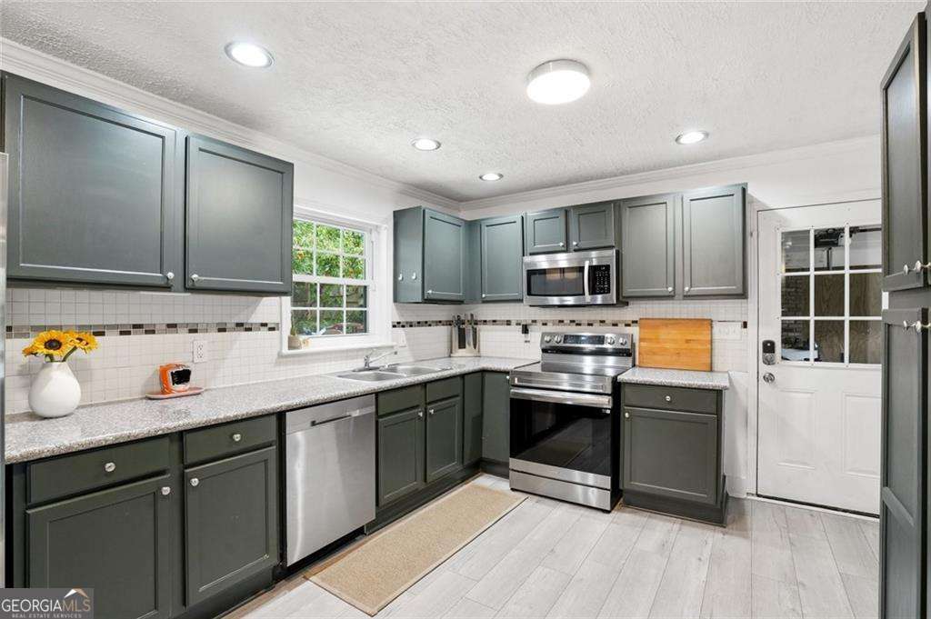 1720 Mary Lou Lane Se Property Photo 7