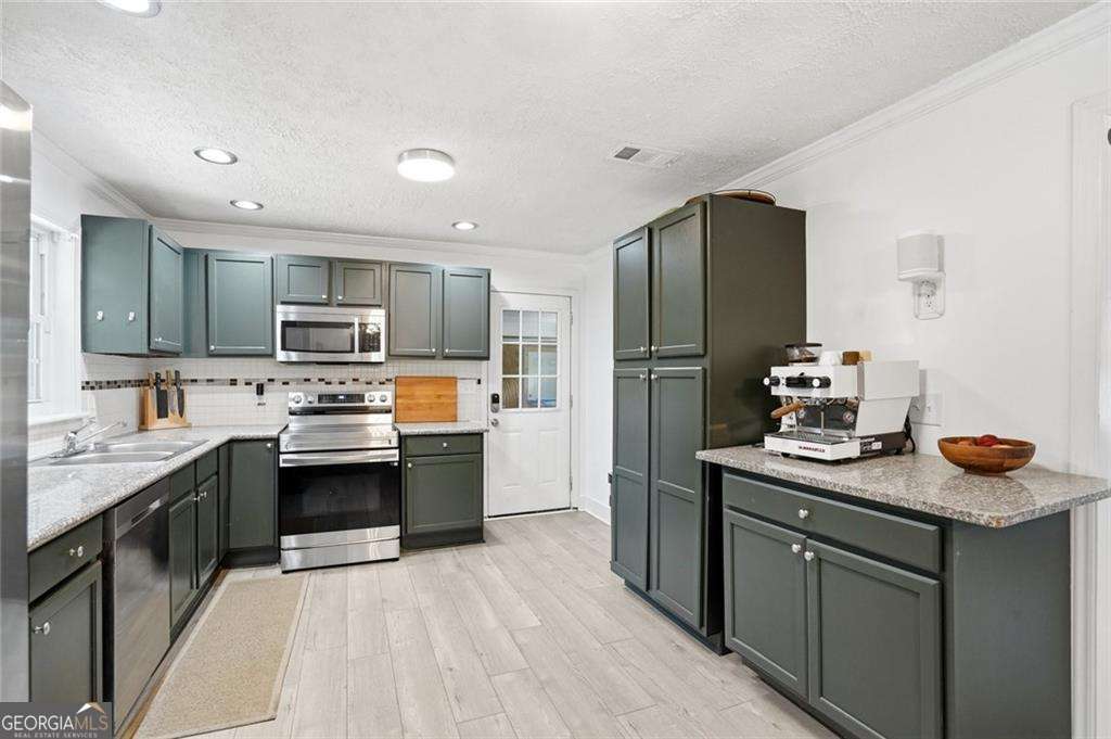 1720 Mary Lou Lane Se Property Photo 8