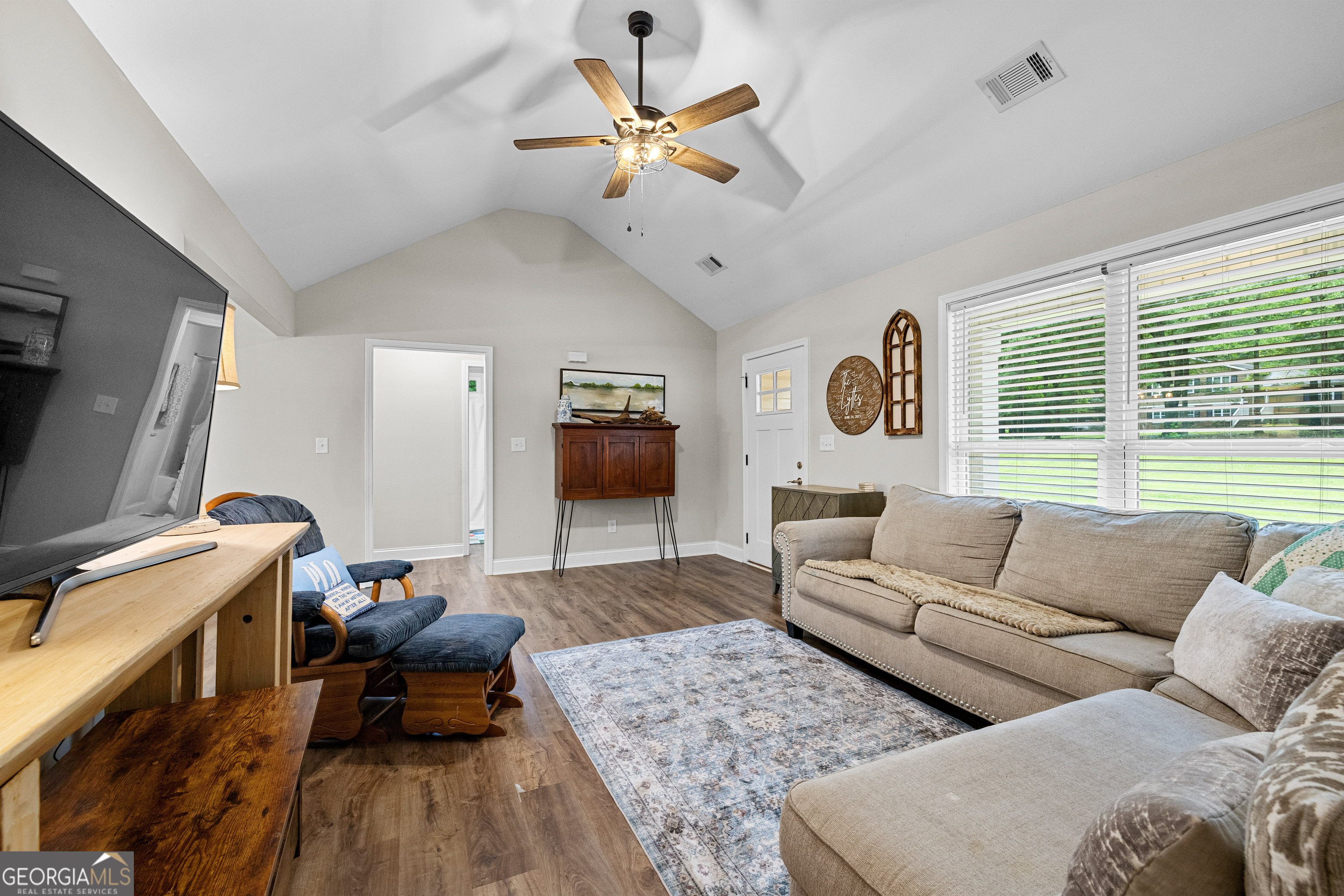 111 Timber Ridge Drive Property Photo 4
