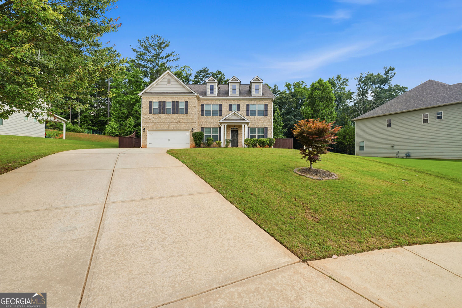 136 Charolais Drive Property Photo 1