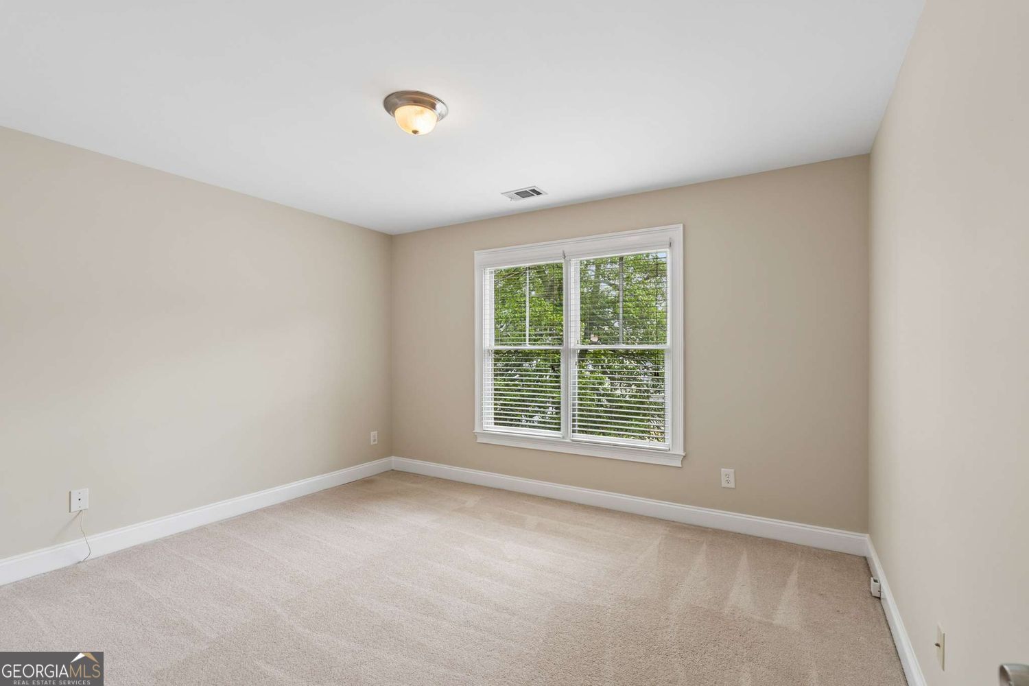 280 3rd Avenue Property Photo 28