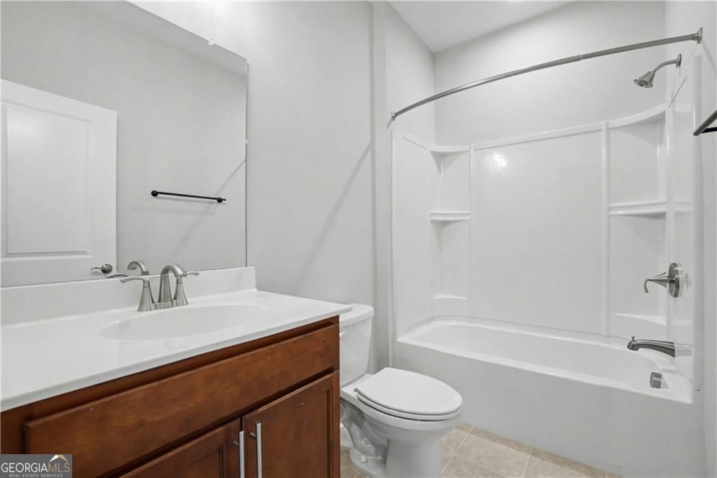 2051 Falls Park Way Property Photo 33
