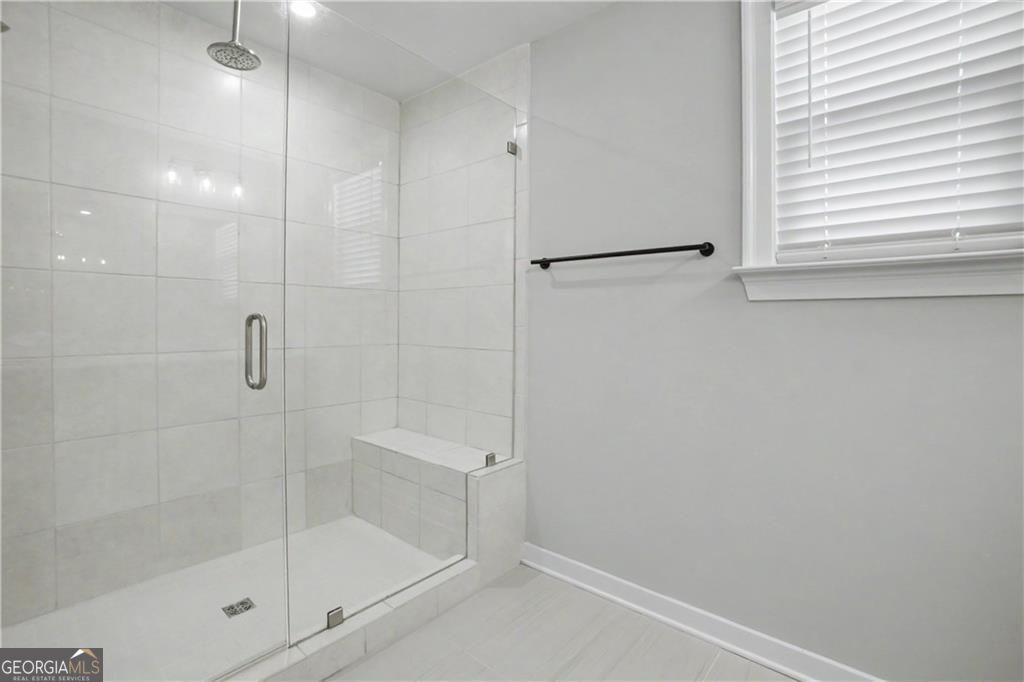 2051 Falls Park Way Property Photo 39