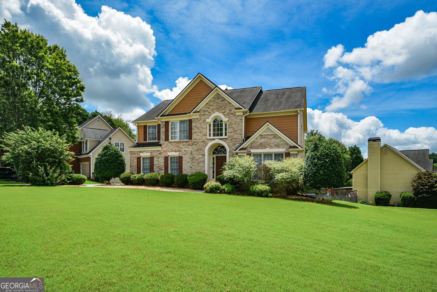581 Hunters Trace Property Photo 1