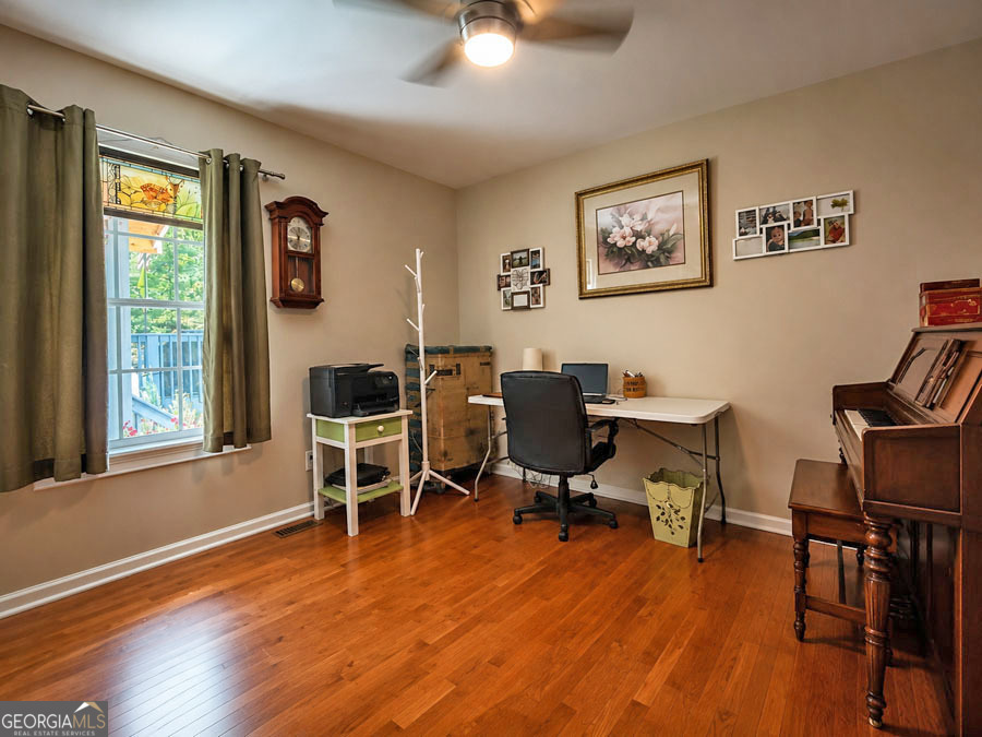 26 Chief Lane Property Photo 15