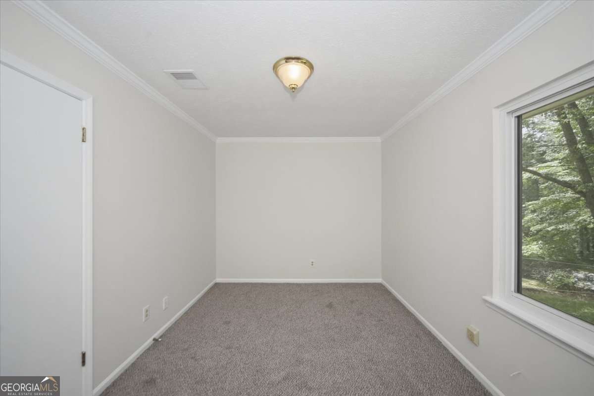 142 Deer Run Property Photo 18