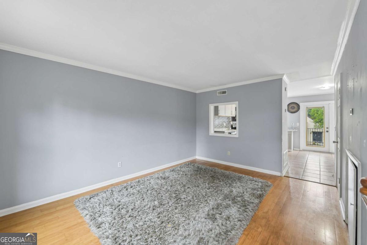 3071 Colonial Way # H Property Photo 4