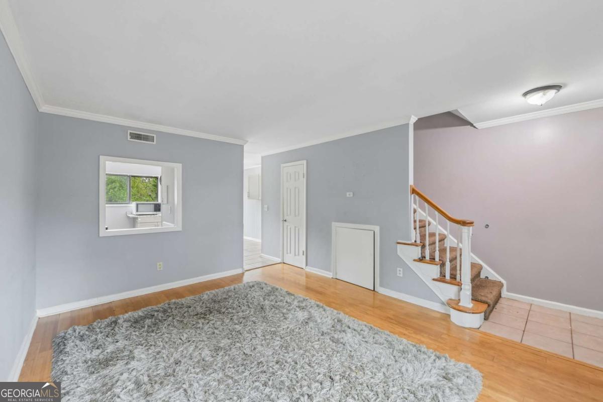 3071 Colonial Way # H Property Photo 5