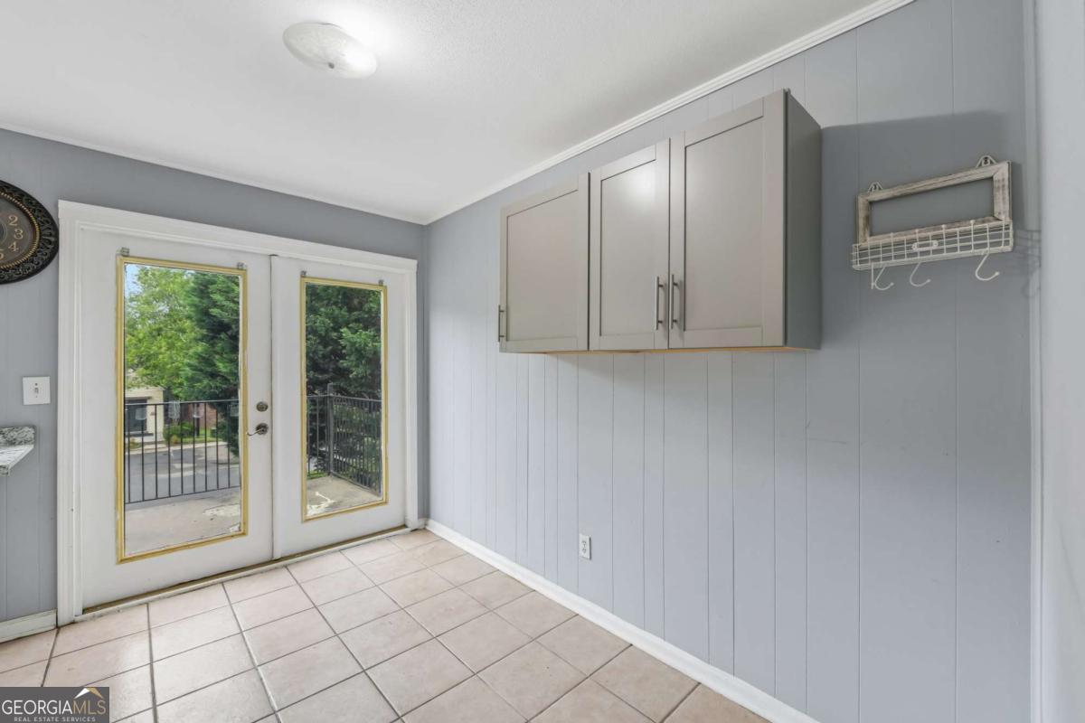 3071 Colonial Way # H Property Photo 6