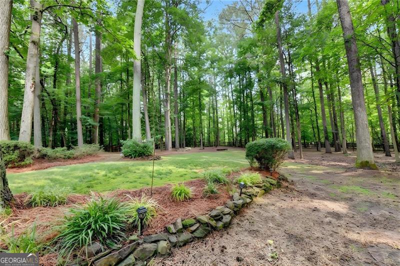 6480 White Oak Drive Property Photo 28