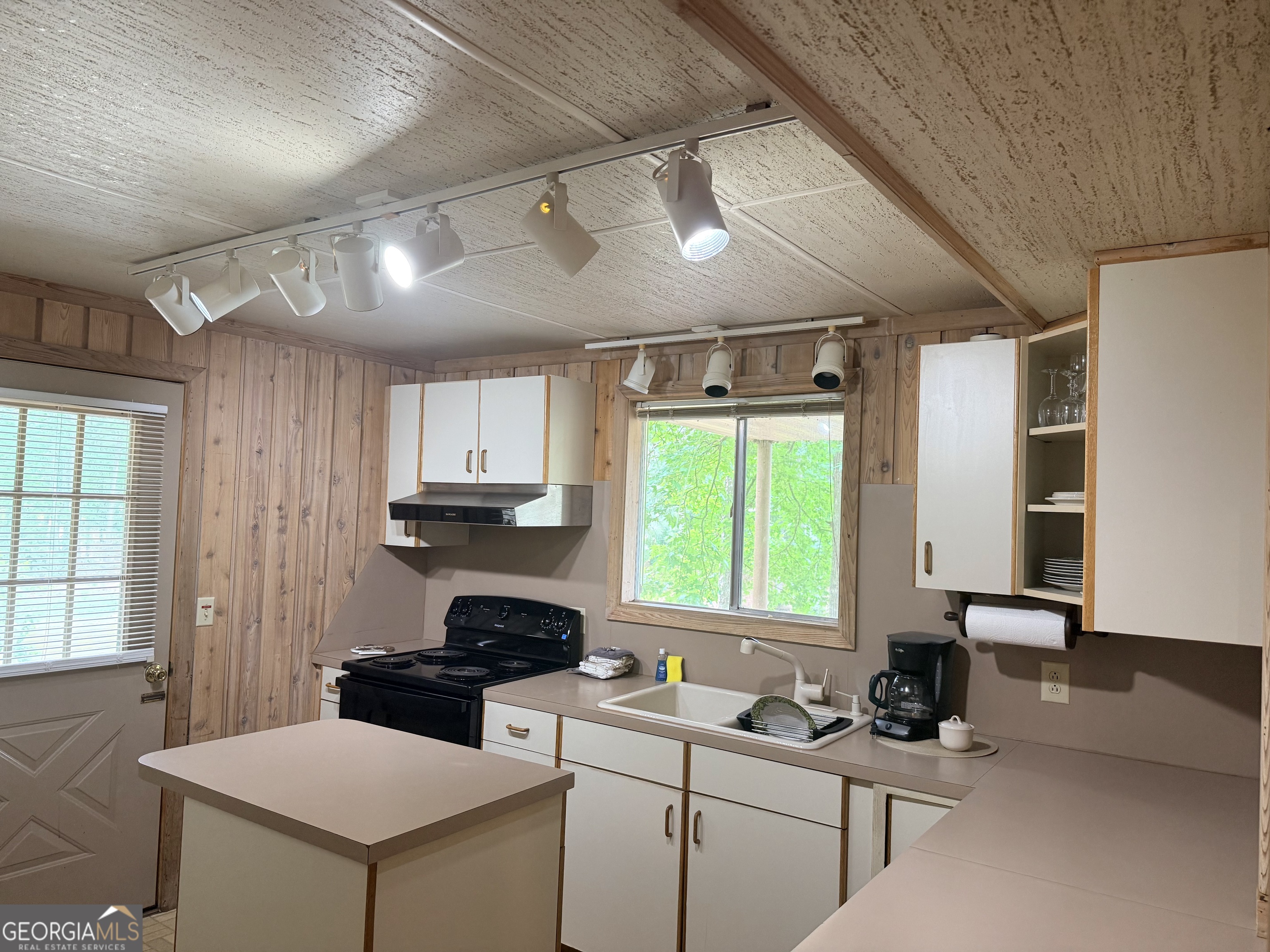 75 Alpine Drive Property Photo 15