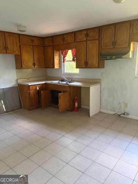 5906 Oakdale Road Property Photo 4