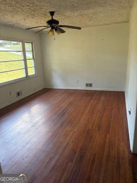 5906 Oakdale Road Property Photo 6