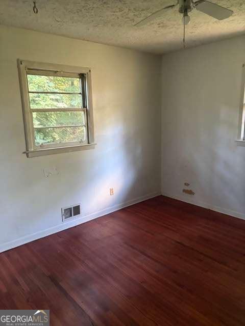 5906 Oakdale Road Property Photo 11
