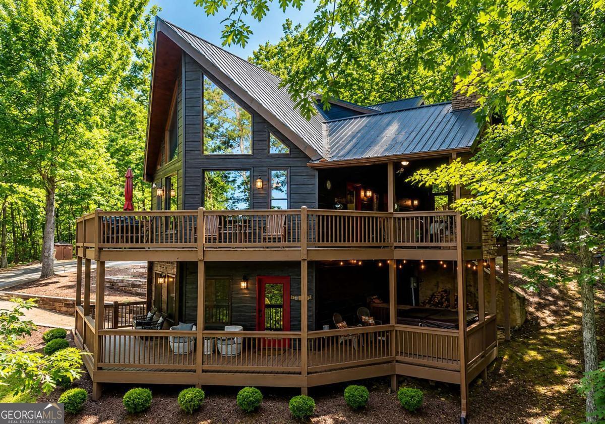 901 Stuart Mountain Road Property Photo 2
