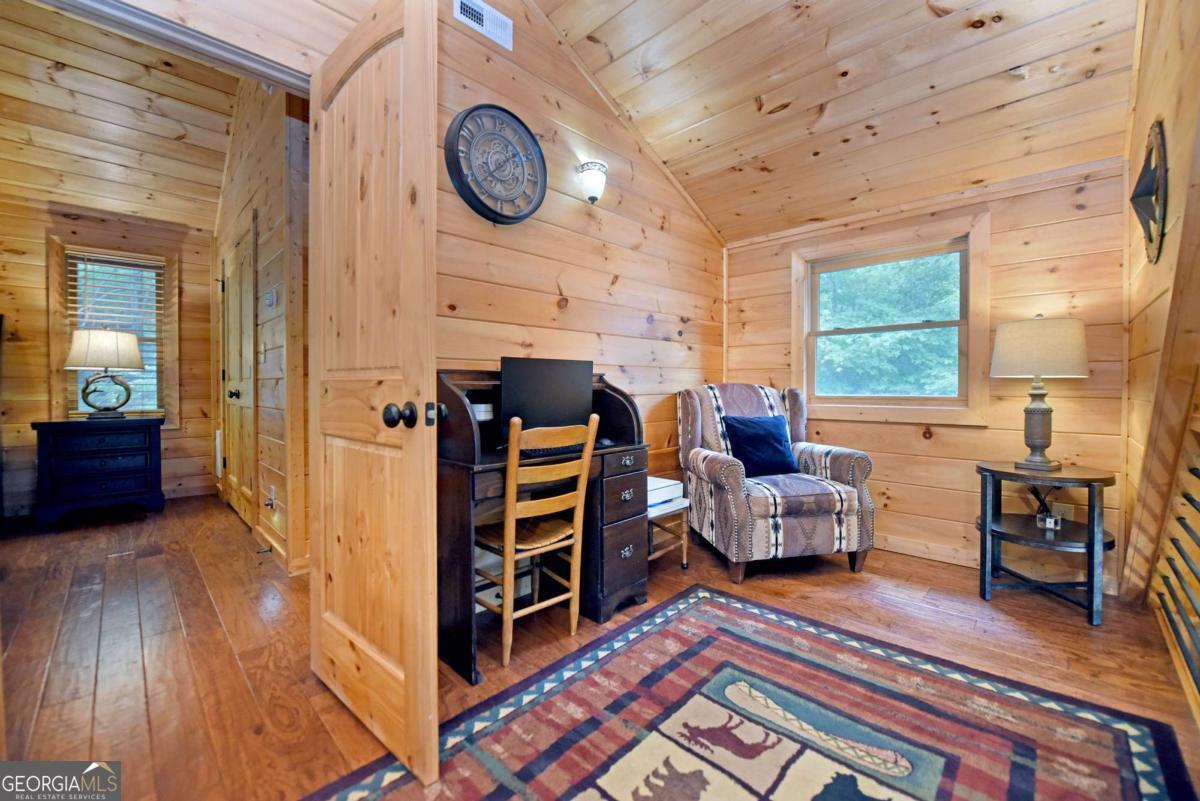 901 Stuart Mountain Road Property Photo 17
