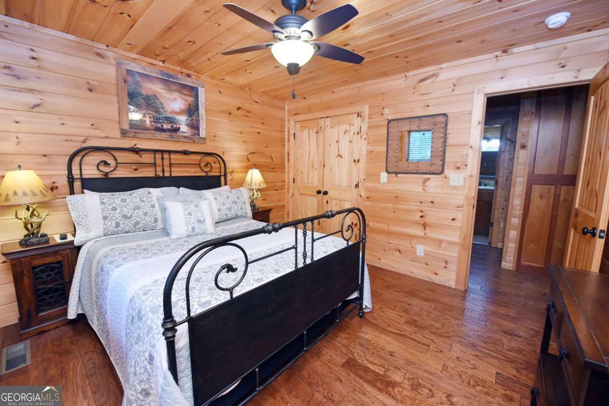 901 Stuart Mountain Road Property Photo 22