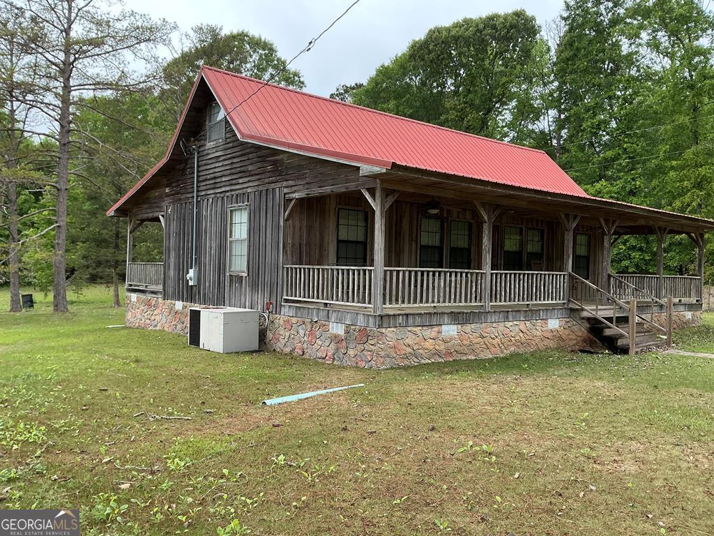 135 Woodland Drive Property Photo 1