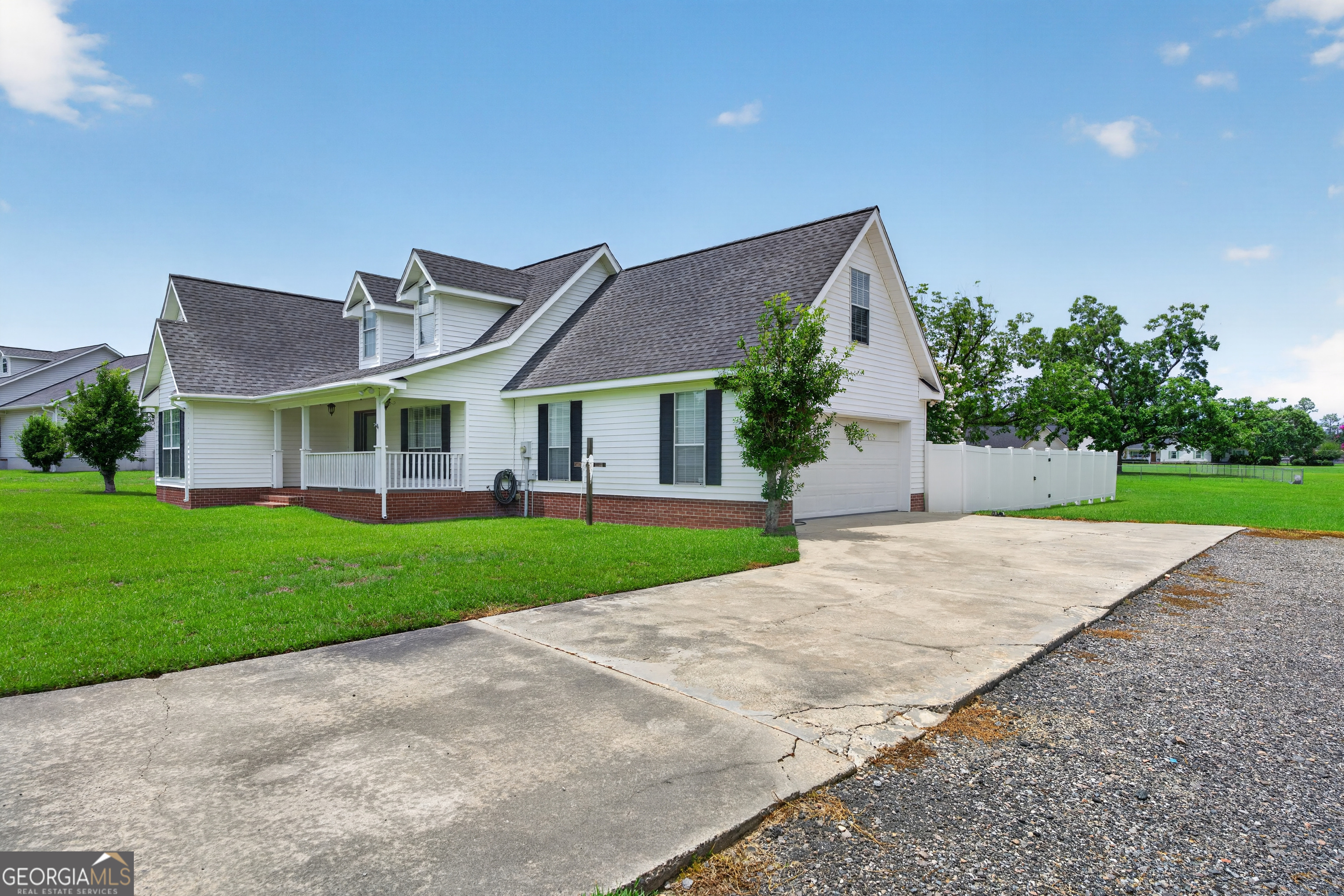3808 Deer Run Drive Property Photo 4