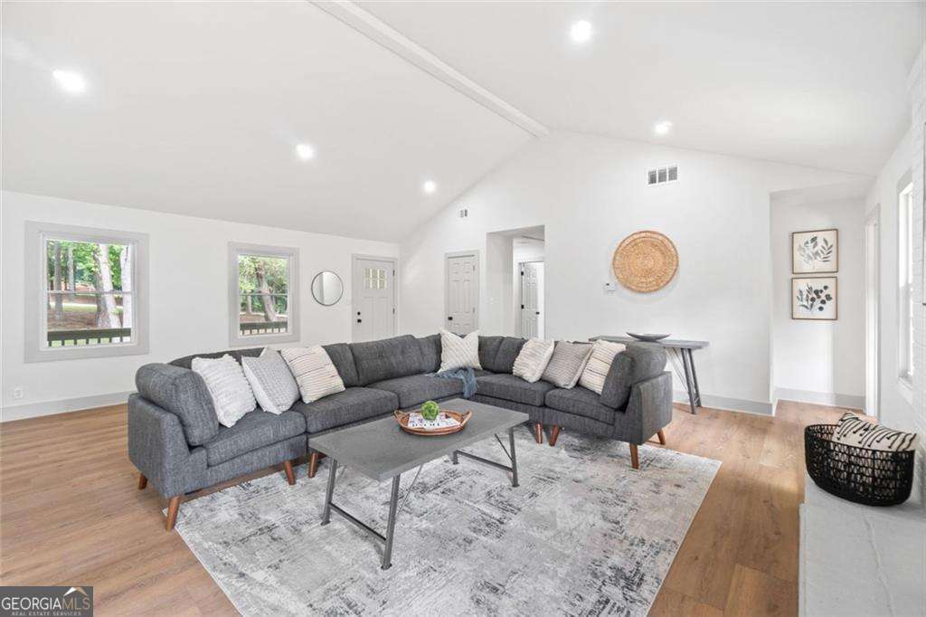 1590 Johnson Road Sw Property Photo 10