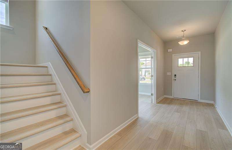 282 Arnewood Circle Property Photo 5
