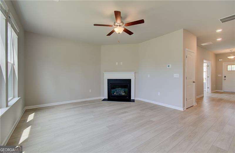 282 Arnewood Circle Property Photo 6