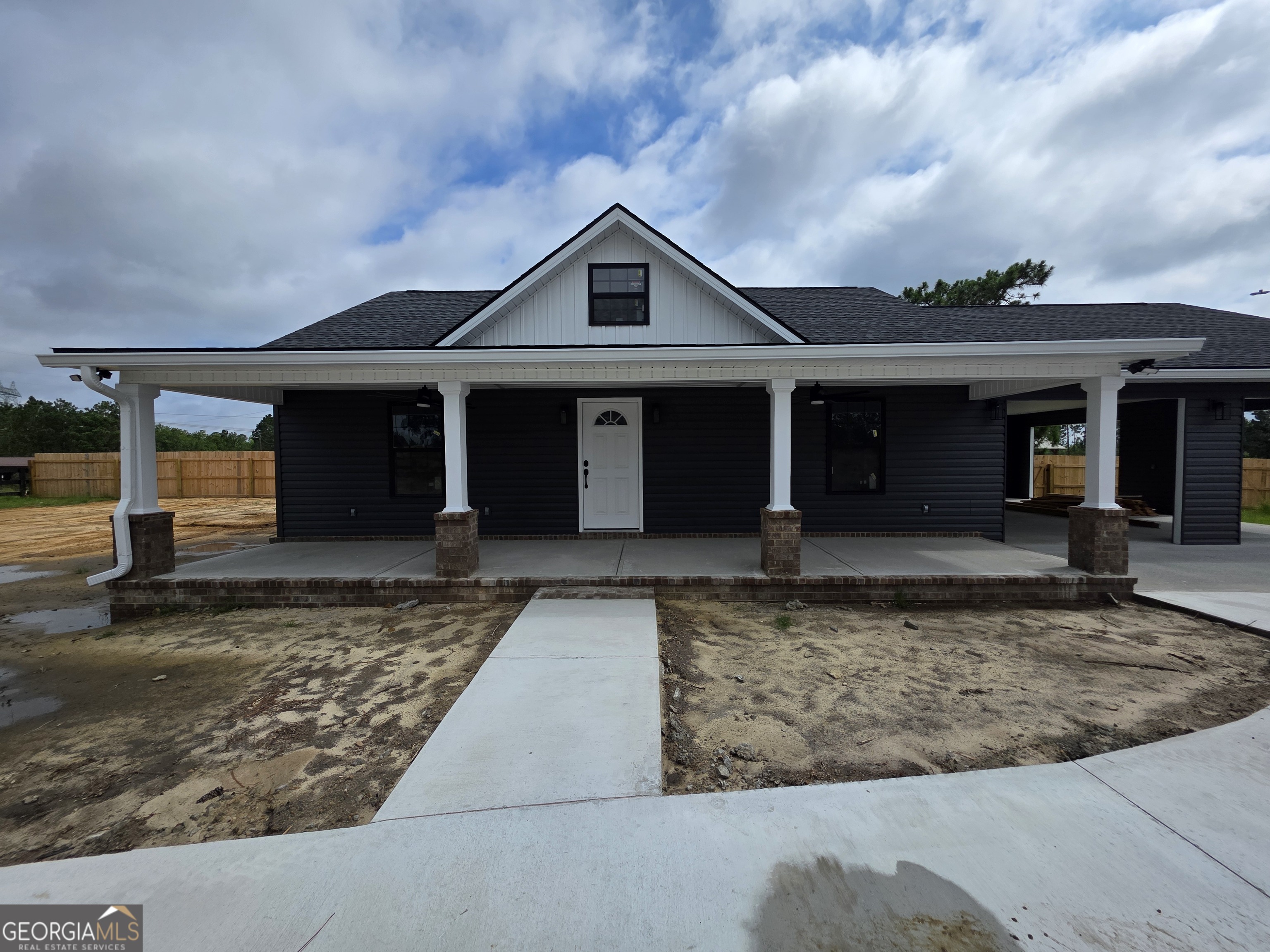 27 Elmwood Lane Property Photo 1