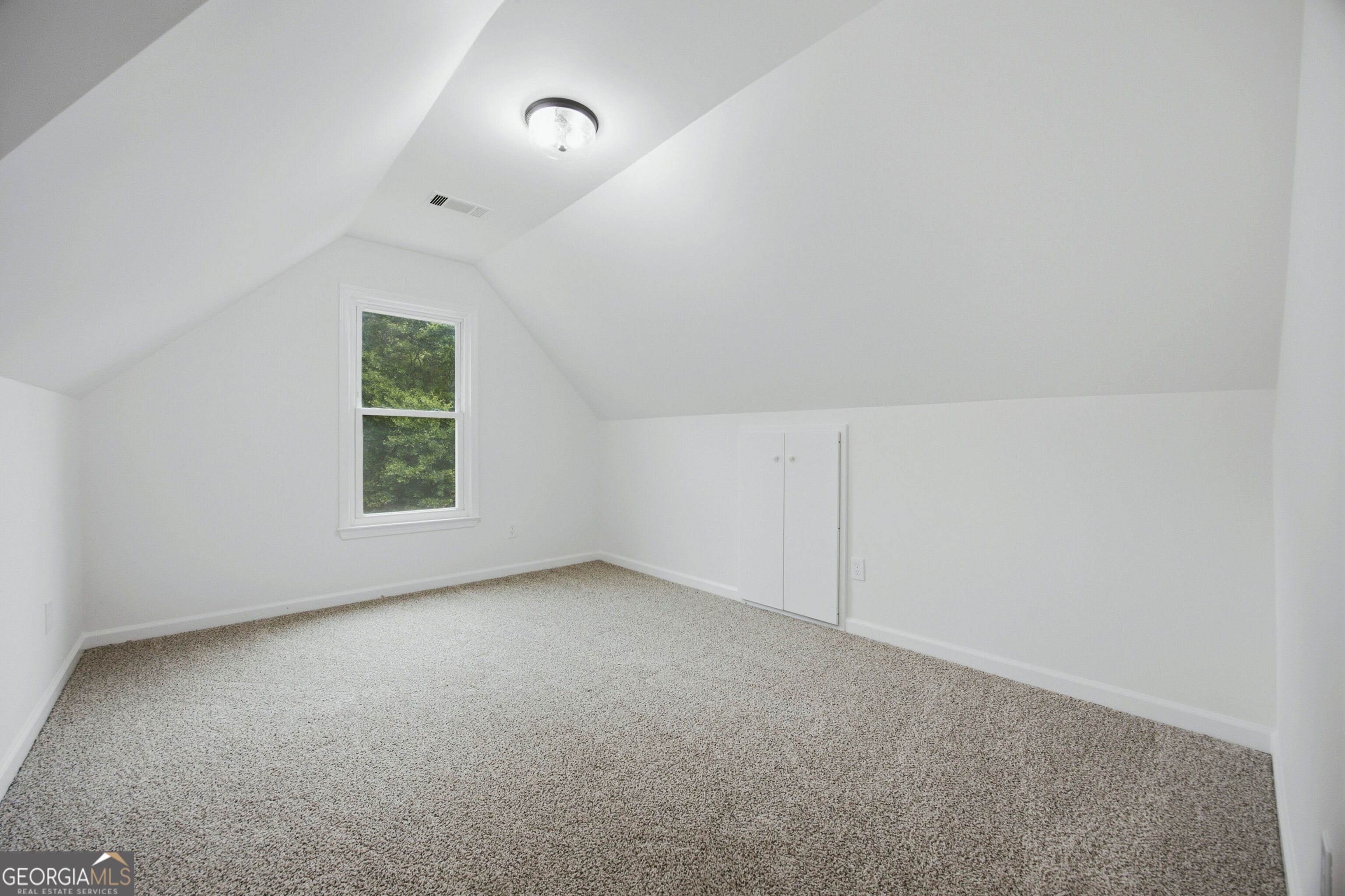 3580 Chartwell Boulevard Property Photo 24