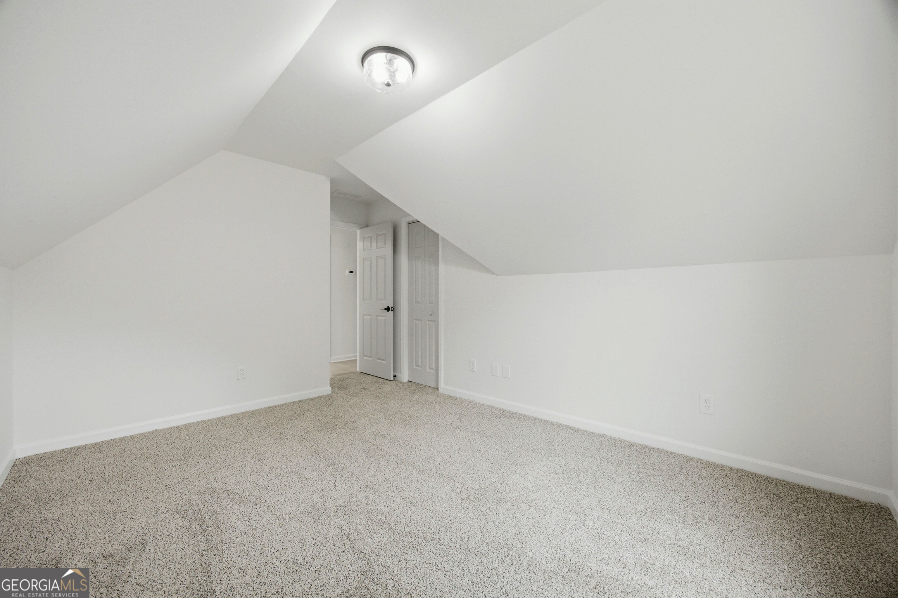 3580 Chartwell Boulevard Property Photo 25