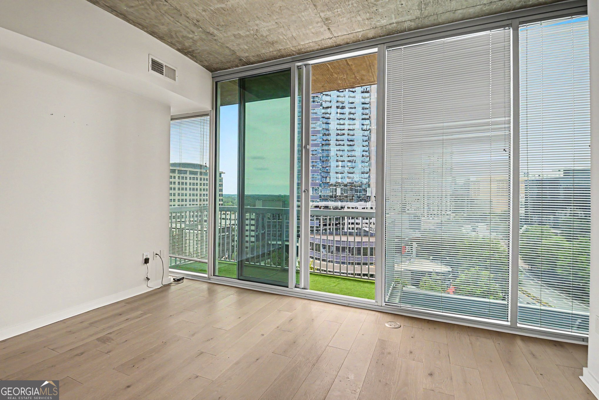 3324 Peachtree Road Ne # 905 Property Photo 17