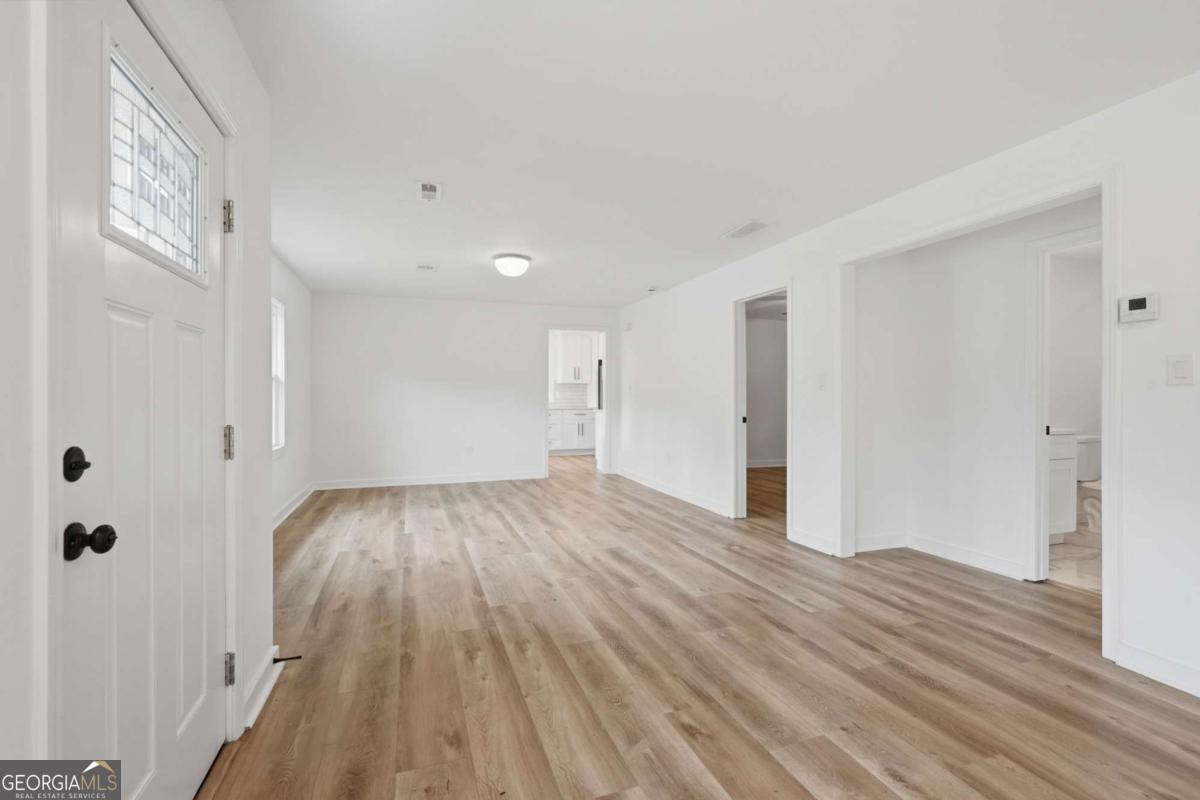 12778 Cumming Highway Property Photo 4