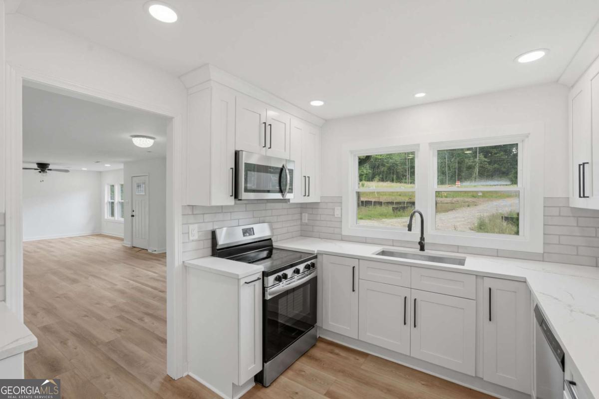 12778 Cumming Highway Property Photo 12
