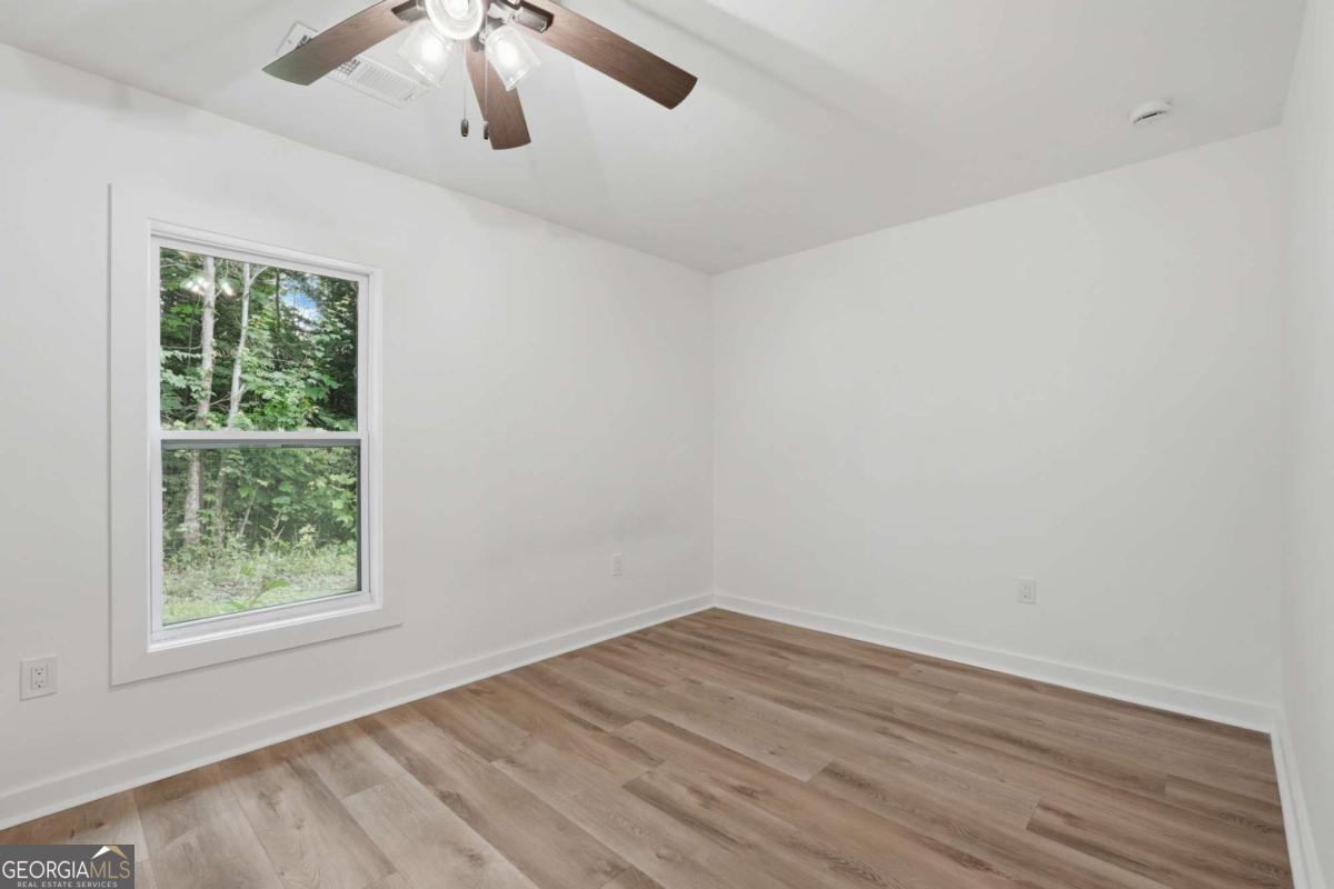 12778 Cumming Highway Property Photo 14