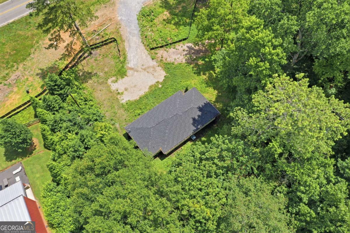 12778 Cumming Highway Property Photo 34