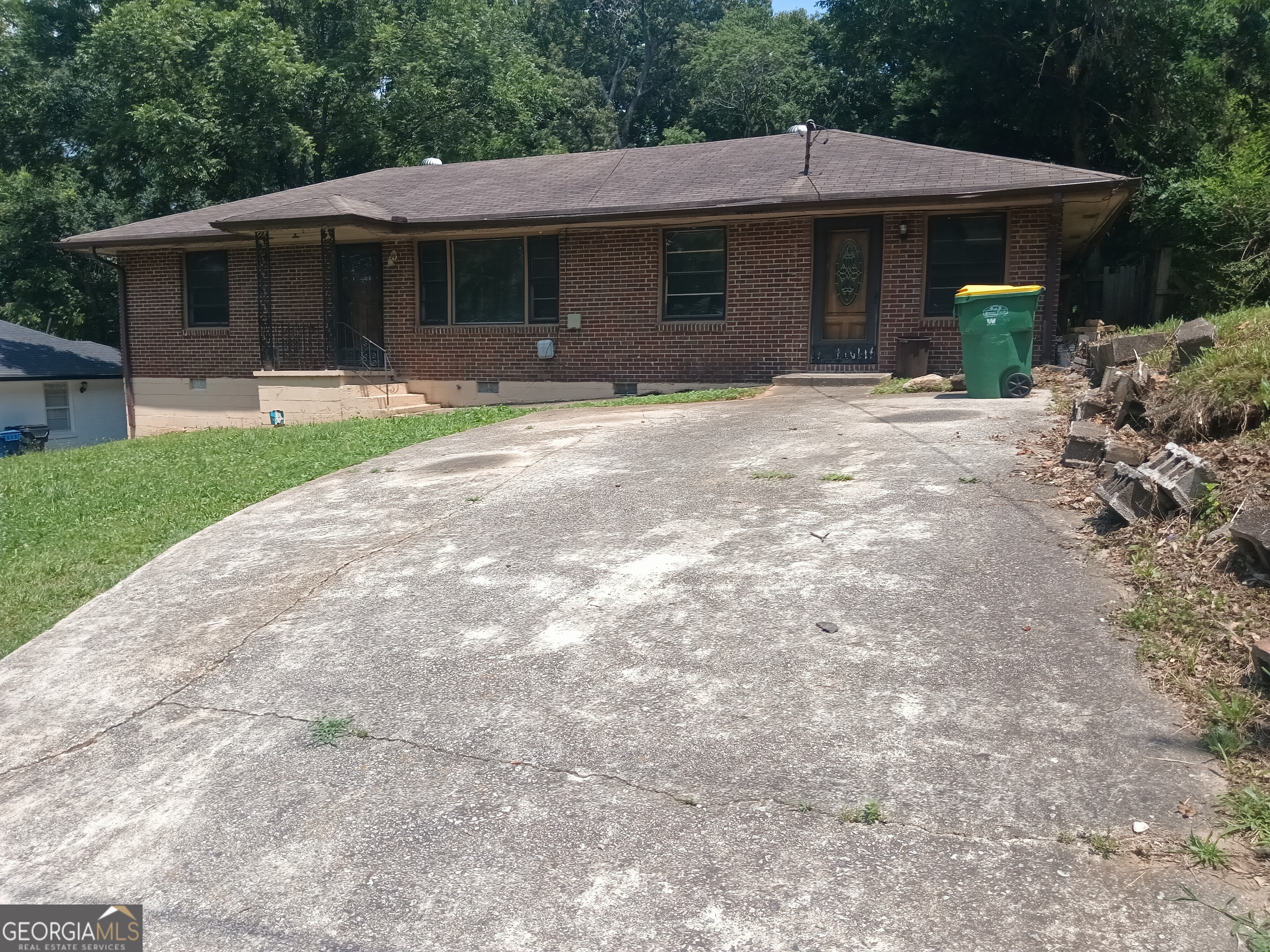 1214 Lloyd Drive Property Photo 1
