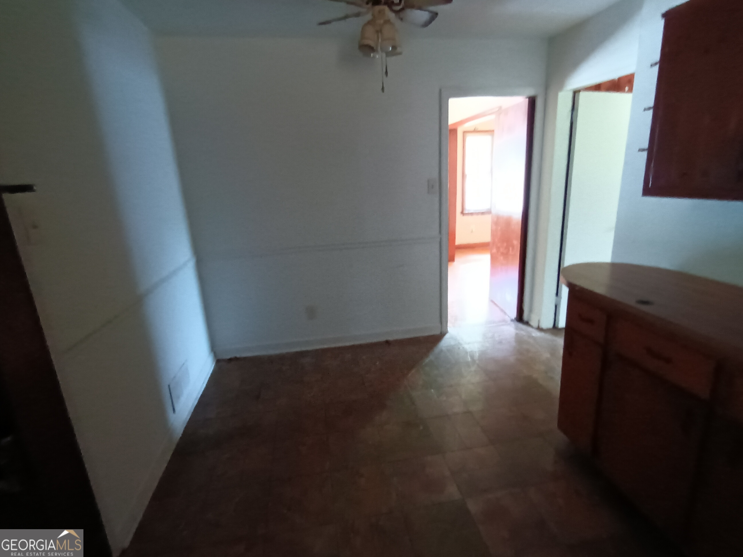 1214 Lloyd Drive Property Photo 4