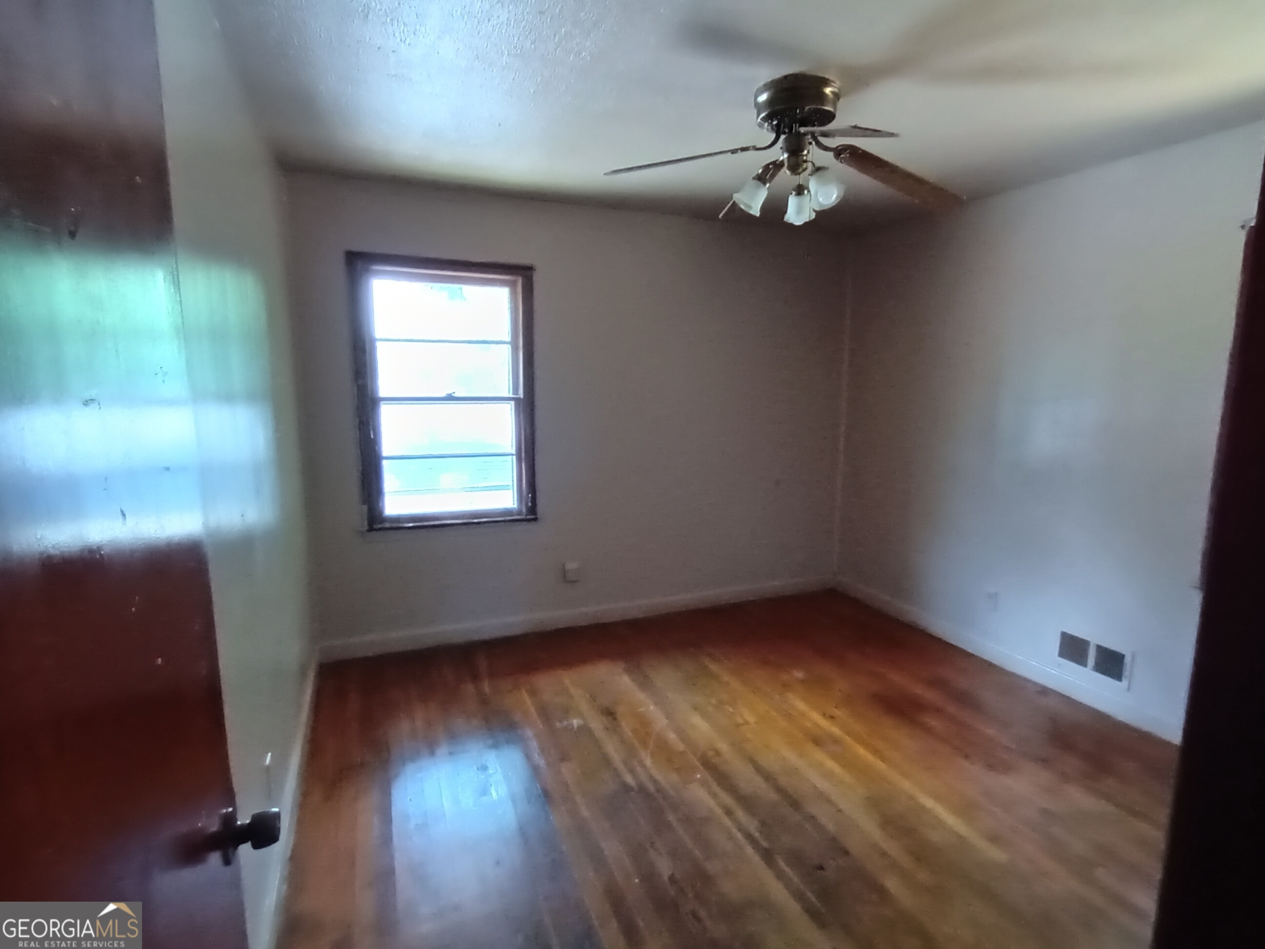 1214 Lloyd Drive Property Photo 8