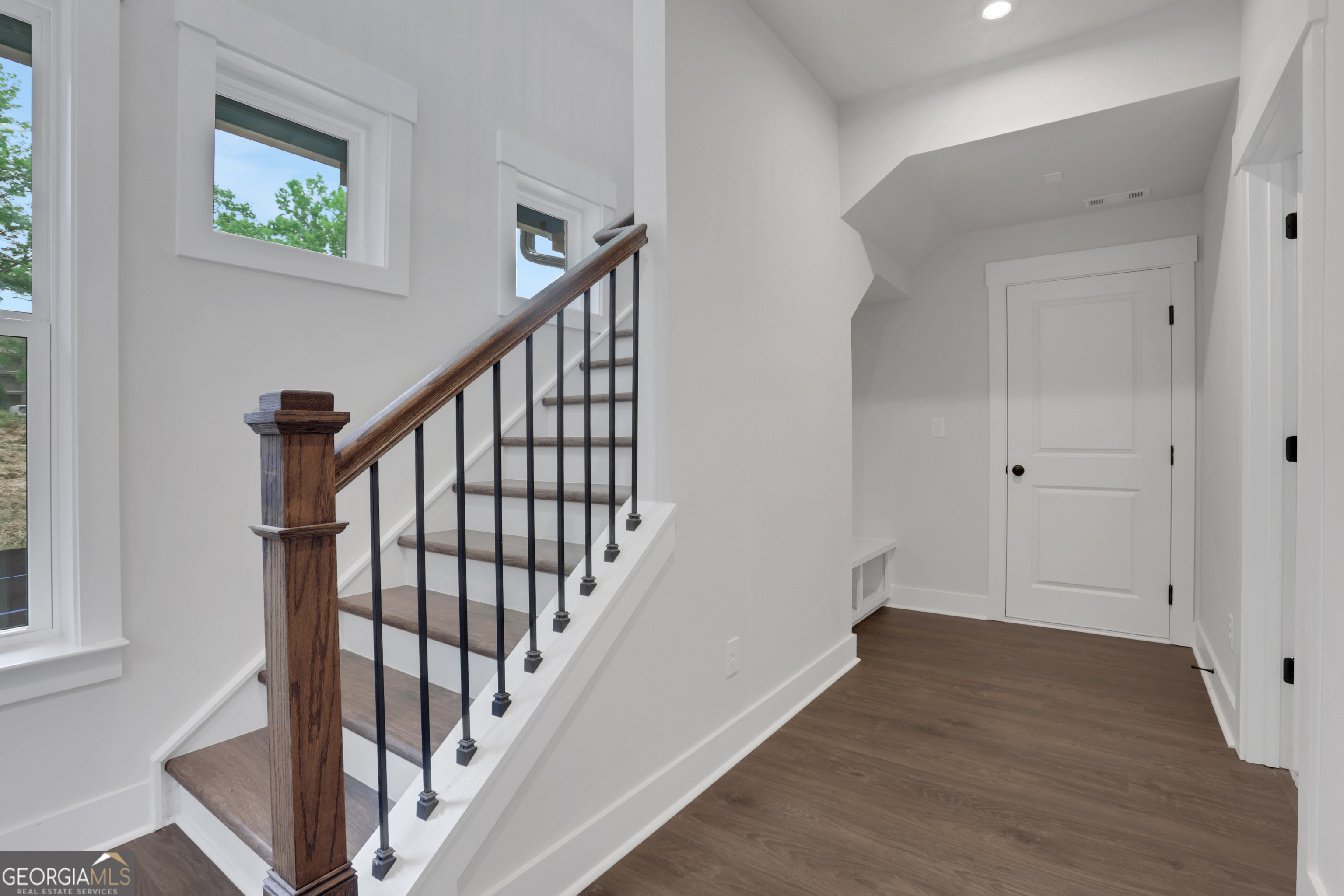 110 Bridgecrest Road Property Photo 2