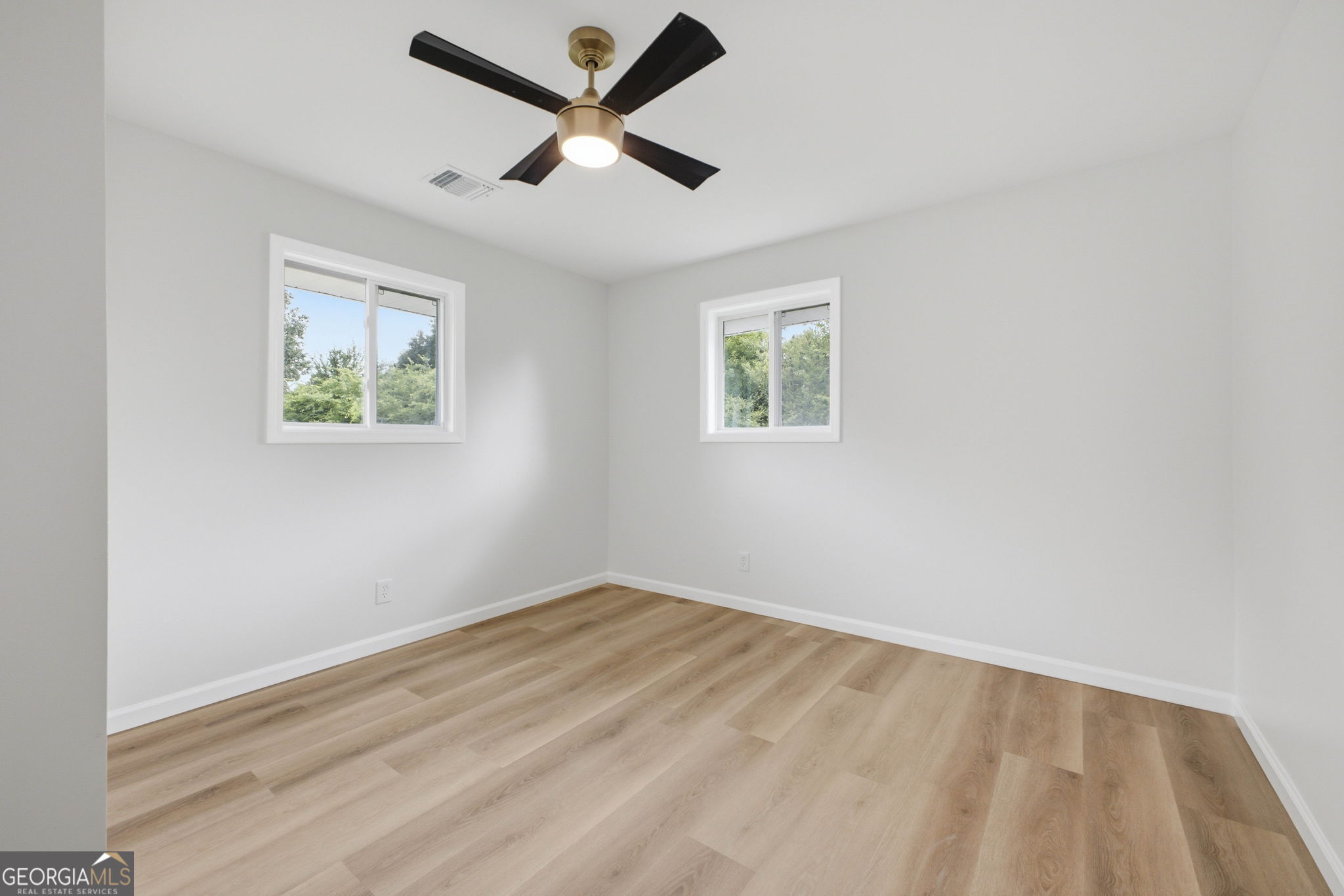 514 Charmin Circle Se Property Photo 13