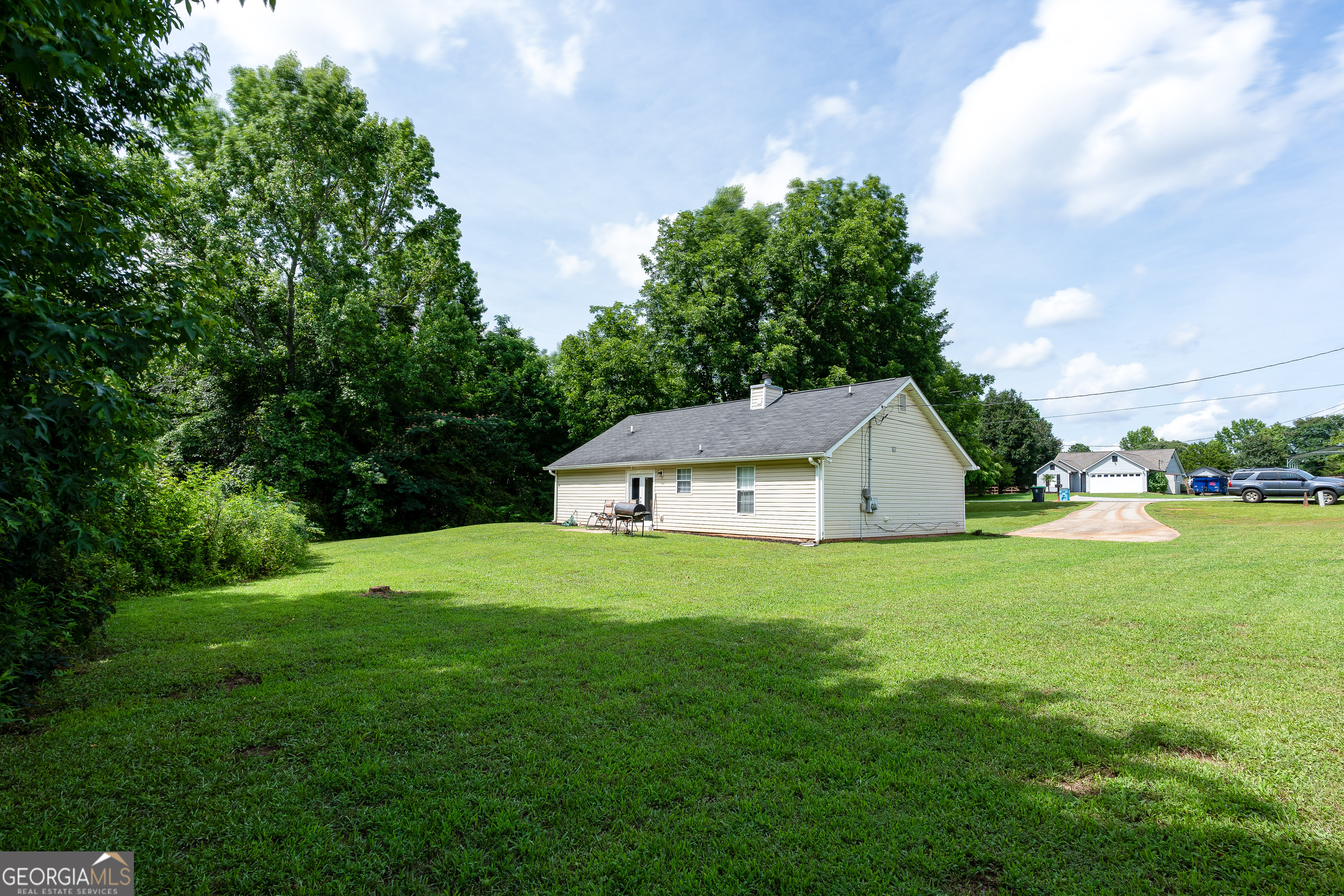 372 Mccart Road Property Photo 6