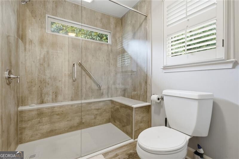 965 Knoll Crest Court Property Photo 25