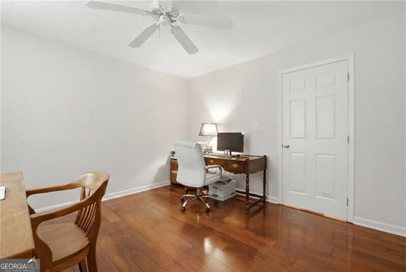 965 Knoll Crest Court Property Photo 27